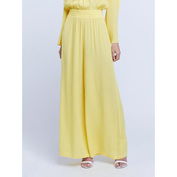 NEW L'AGENCE nikita wide leg pant in light maize - Picture 2 of 4